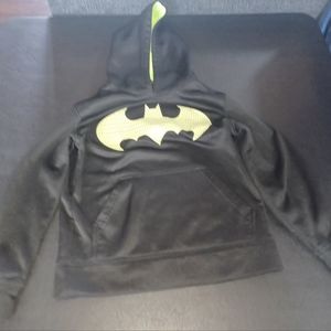 Batman Sweater. 100% Polyester Boys Size 8